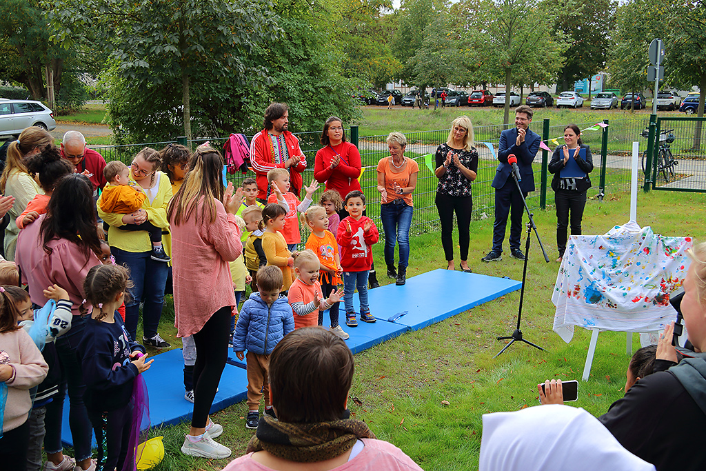 23-10-13_Eröffnung_Farbkleckse_06