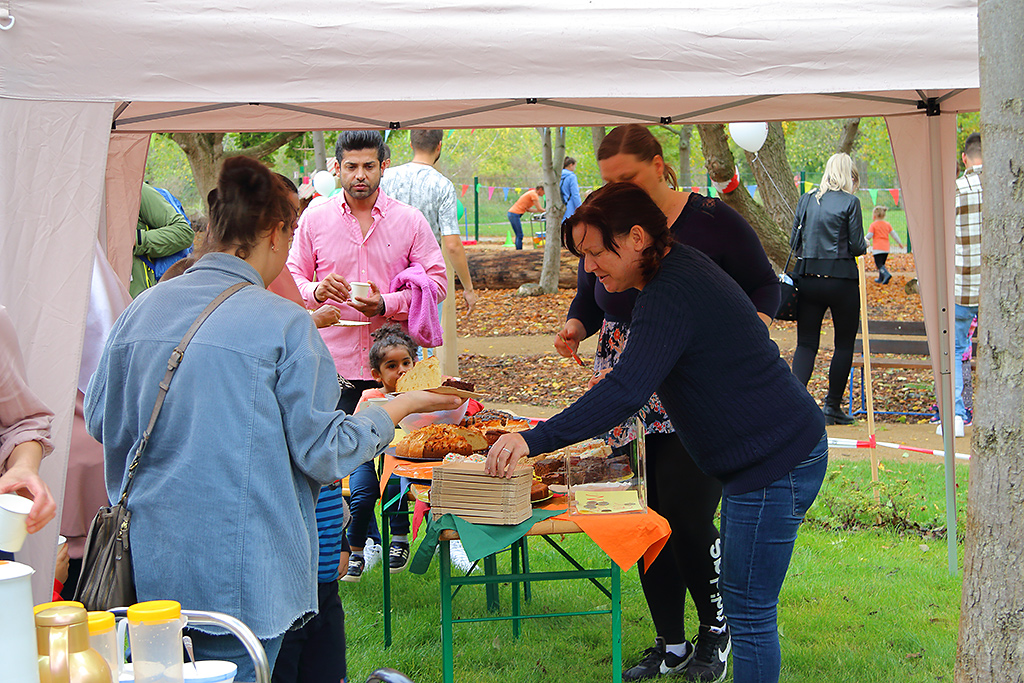 23-10-13_Eröffnung_Farbkleckse_23