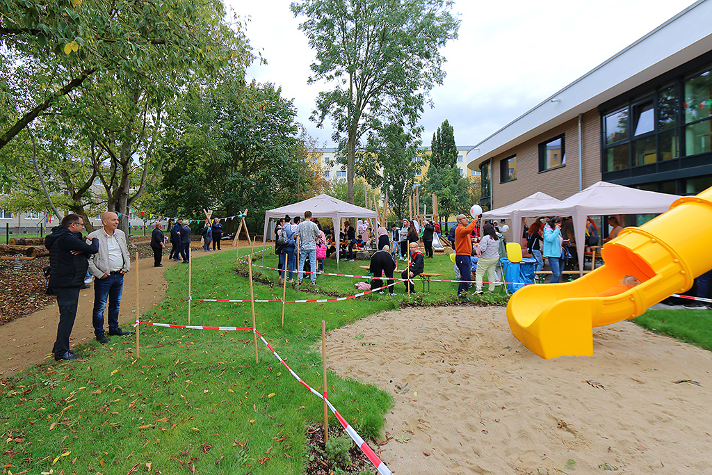 23-10-13_Eröffnung_Farbkleckse_29