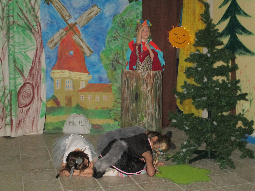 26-07-14_Kita-Maerchenland_Theater_01
